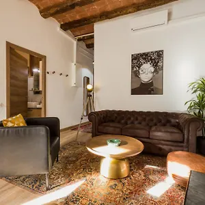 Magalhaes - Trad Flat In Poble Sec, Near Ramblas Appartamento
