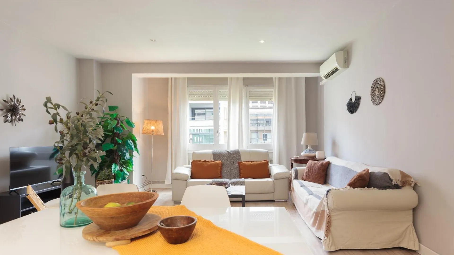 Letsgo Diagonal Avenue Apartment Барселона 0*,