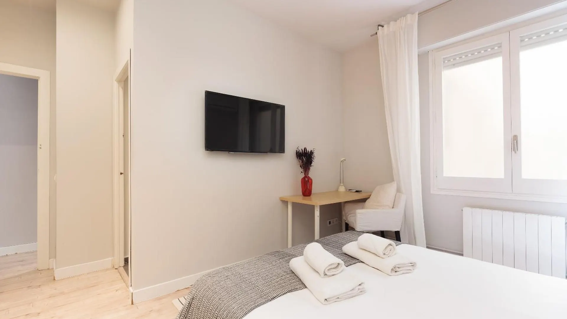 Letsgo Diagonal Avenue Apartment Барселона 0*,  Испания